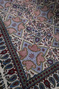 Obrus z Isfahanu z ornamentami beżowy 80x80cm